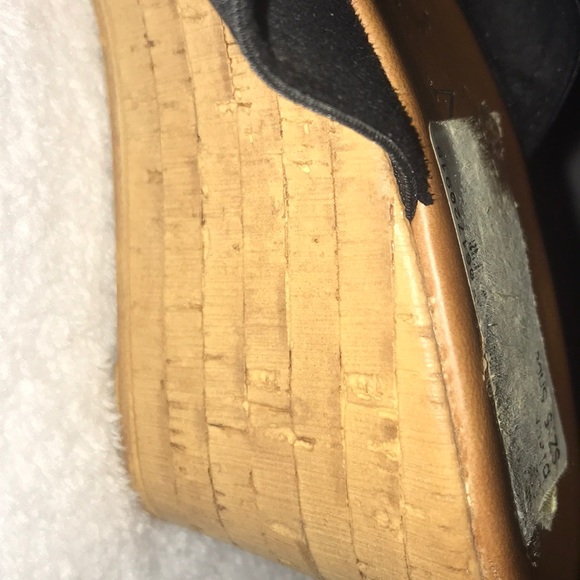 Heels - Picture 2 of 2